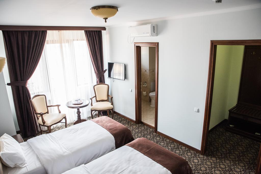 Hotel Giuliano Bragadiru المظهر الخارجي الصورة