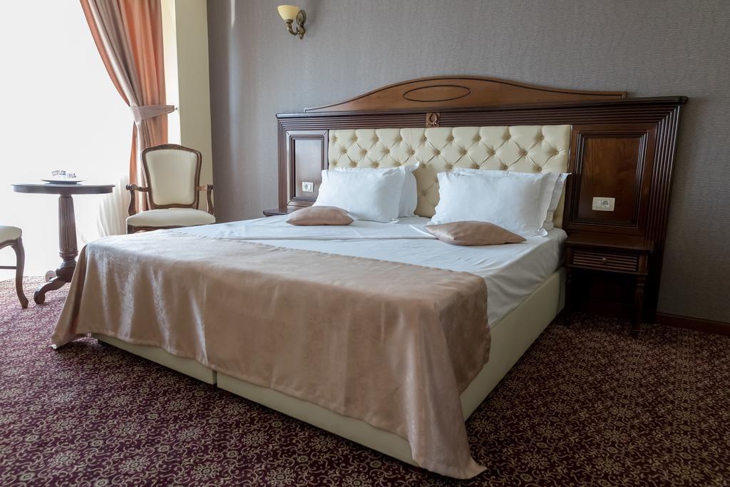 Hotel Giuliano Bragadiru المظهر الخارجي الصورة
