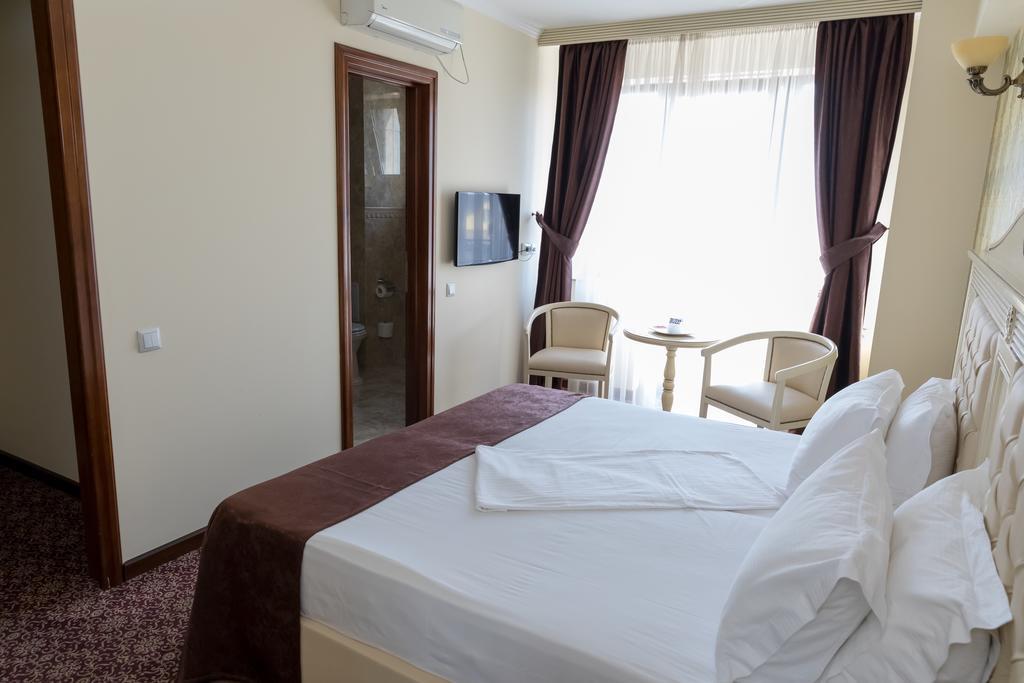 Hotel Giuliano Bragadiru المظهر الخارجي الصورة