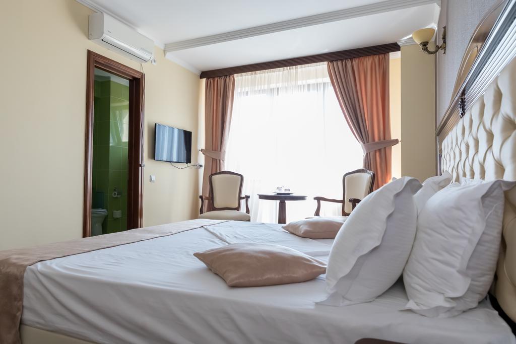 Hotel Giuliano Bragadiru المظهر الخارجي الصورة