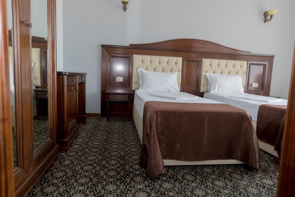 Hotel Giuliano Bragadiru المظهر الخارجي الصورة
