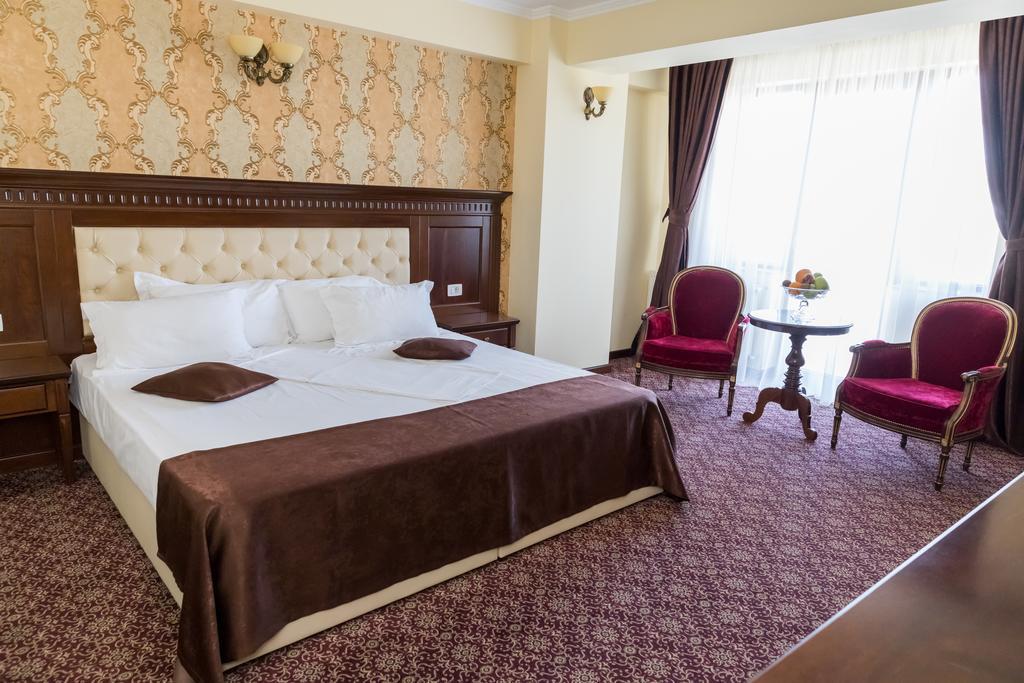 Hotel Giuliano Bragadiru المظهر الخارجي الصورة