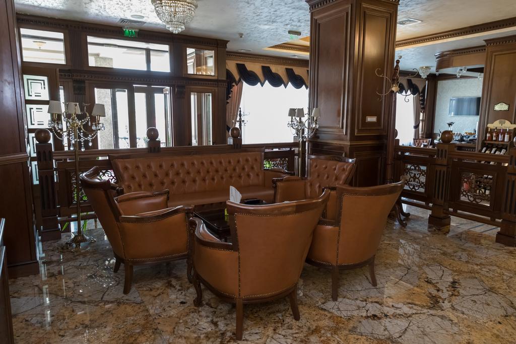 Hotel Giuliano Bragadiru المظهر الخارجي الصورة